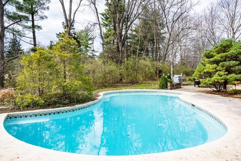 6882 Drake Rd, Cincinnati, OH 45243 photo 34