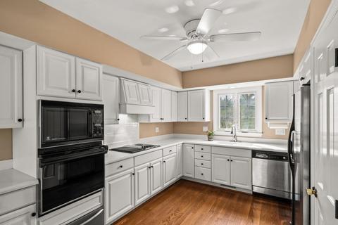 6882 Drake Rd, Cincinnati, OH 45243 photo 12