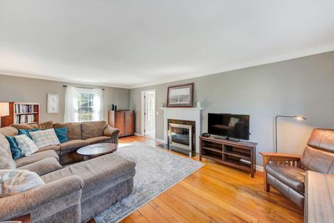 5761 Euclid Rd, Cincinnati, OH 45236 photo 3