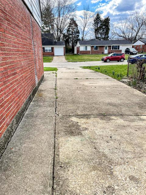 1978 Roosevelt Ave, Cincinnati, OH 45240 photo 38
