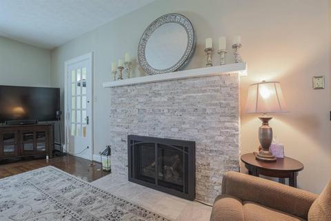 6262 Orchard Ln, Cincinnati, OH 45213 photo 11