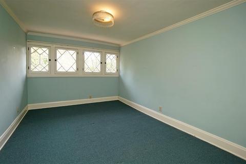 1826 Madison Rd, Cincinnati, OH 45206 photo 21