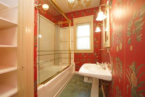 1826 Madison Rd, Cincinnati, OH 45206 photo 18