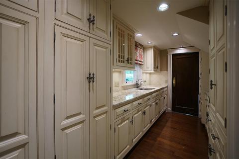 1826 Madison Rd, Cincinnati, OH 45206 photo 12