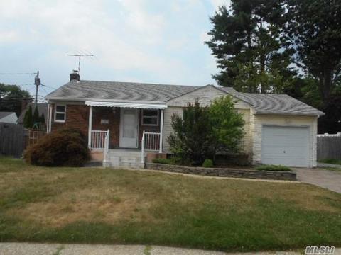 5408 Ward St, Cincinnati, OH 45227 photo 1