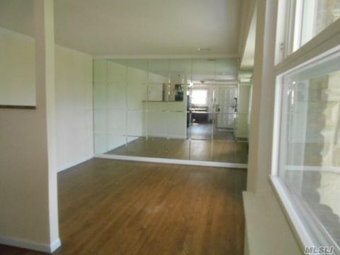 5408 Ward St, Cincinnati, OH 45227 photo 2