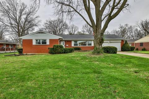8878 Cavalier Dr, Cincinnati, OH 45231 photo 2