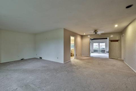 8878 Cavalier Dr, Cincinnati, OH 45231 photo 6