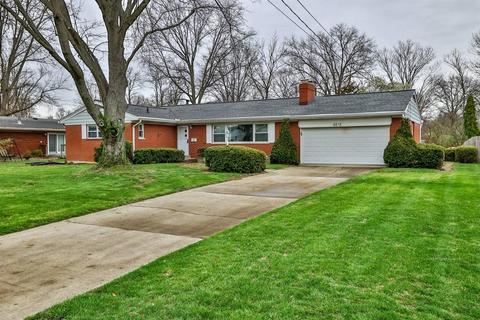 8878 Cavalier Dr, Cincinnati, OH 45231 photo 1