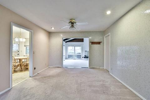 8878 Cavalier Dr, Cincinnati, OH 45231 photo 10