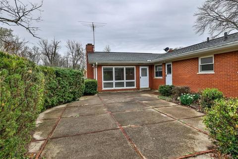 8878 Cavalier Dr, Cincinnati, OH 45231 photo 24
