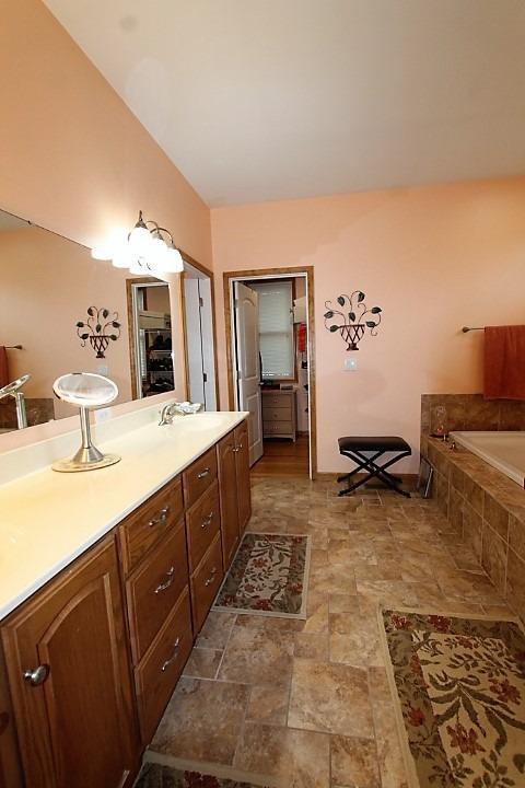 8046 Forest Rd, Cincinnati, OH 45255 photo 20