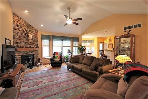 8046 Forest Rd, Cincinnati, OH 45255 photo 8