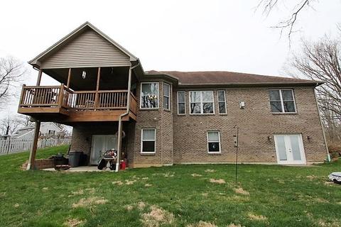 8046 Forest Rd, Cincinnati, OH 45255 photo 3