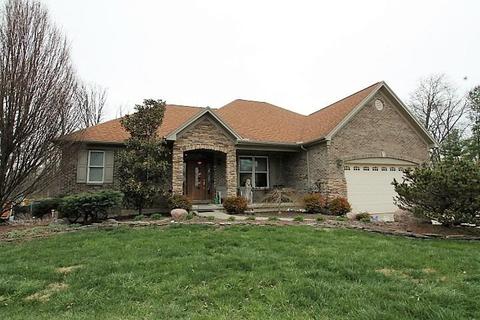 8046 Forest Rd, Cincinnati, OH 45255 photo 1