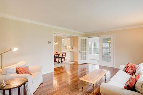 4470 Classic Dr, Blue Ash, OH 45241 photo 8