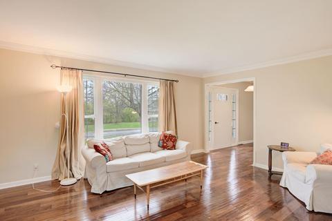 4470 Classic Dr, Blue Ash, OH 45241 photo 12