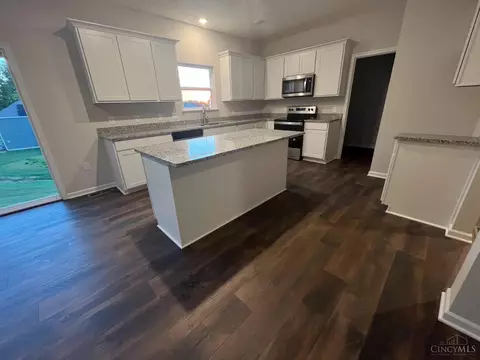 3303 Shadow Ridge Ct, Morrow, OH 45152 photo 3