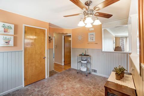 2284 Deblin Dr, Cincinnati, OH 45239 photo 9