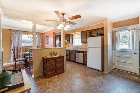 2284 Deblin Dr, Cincinnati, OH 45239 photo 8