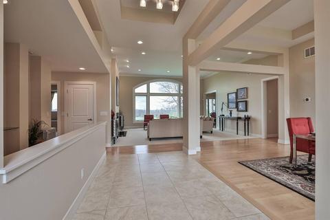 2990 Twilight Dr, Evendale, OH 45241 photo 4