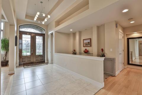 2990 Twilight Dr, Evendale, OH 45241 photo 3