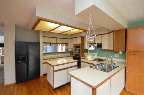 8290 Dimmick Rd, West Chester, OH 45241 photo 4