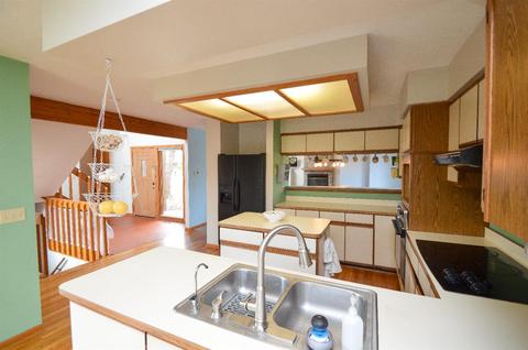 8290 Dimmick Rd, West Chester, OH 45241 photo 7