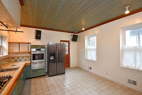 1306 Spring St, Cincinnati, OH 45202 photo 9