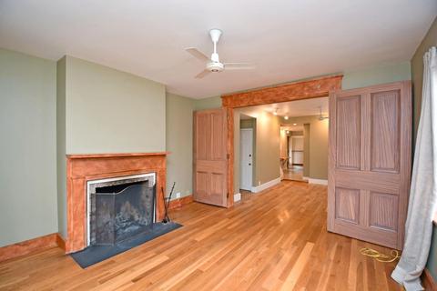1306 Spring St, Cincinnati, OH 45202 photo 4