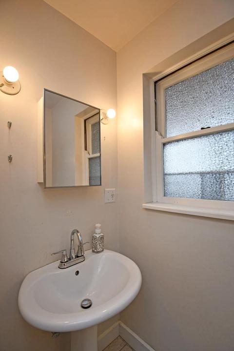 1306 Spring St, Cincinnati, OH 45202 photo 18