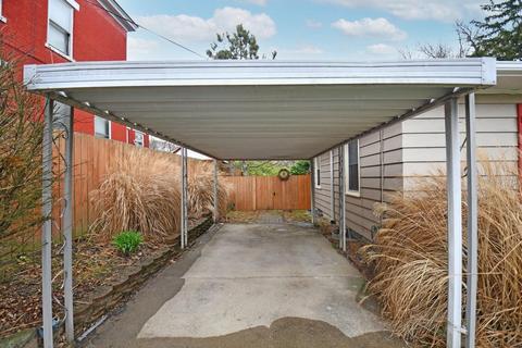 1658 Pullan Ave, Cincinnati, OH 45223 photo 3
