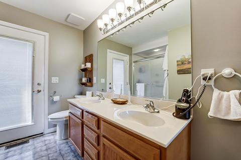 675 Amber Trl, Cincinnati, OH 45244 photo 23