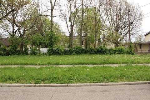 124 C St, Hamilton, OH 45013 photo 2