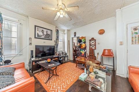 3205 Hackberry St, Cincinnati, OH 45207 photo 7