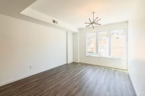 2126 Loth St, Cincinnati, OH 45202 photo 9