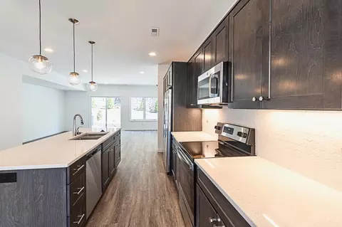 2126 Loth St, Cincinnati, OH 45202 photo 3