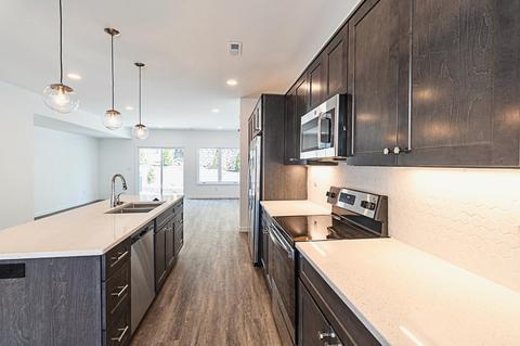 2134 Loth St, Cincinnati, OH 45202 photo 2