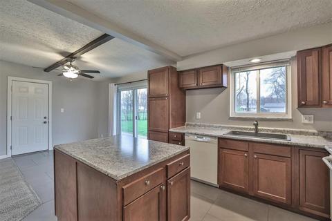 572 Weil Dr, Cincinnati, OH 45244 photo 18