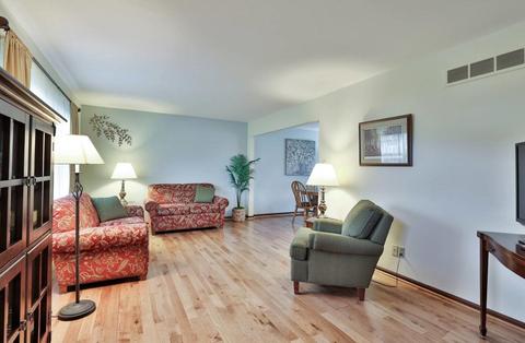 1500 Pinebluff Ln, Cincinnati, OH 45255 photo 3