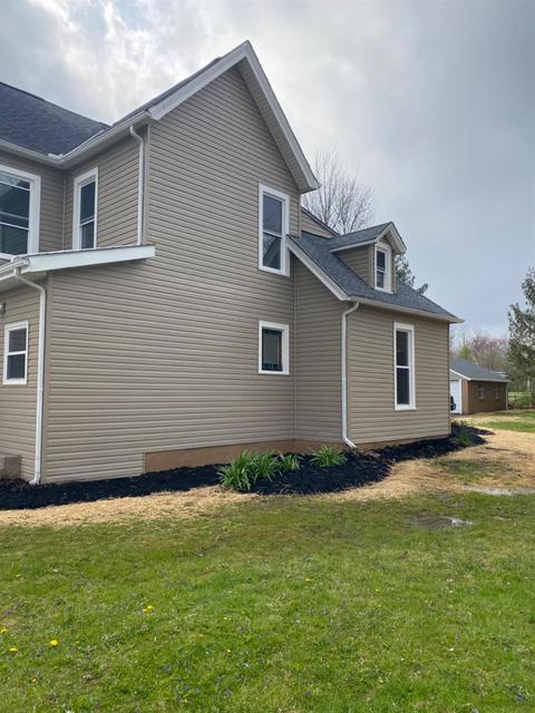 206 Bourbon St, Blanchester, OH 45107 photo 3