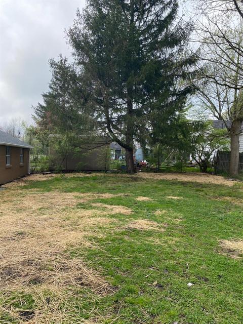 206 Bourbon St, Blanchester, OH 45107 photo 6