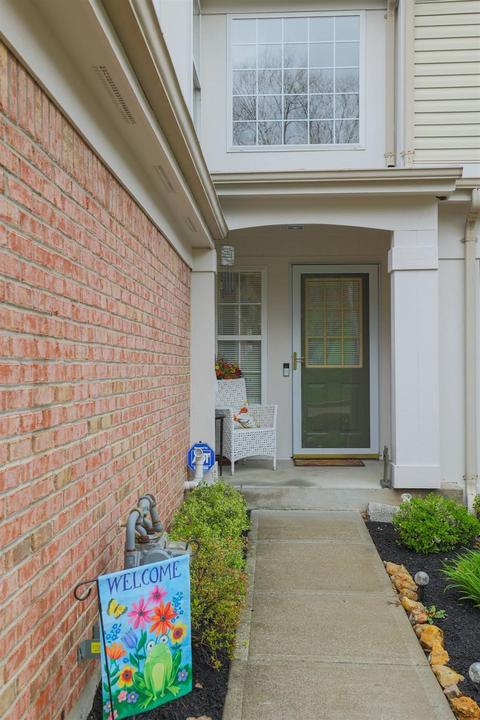 5731 Lofty View Way, Cincinnati, OH 45247 photo 3