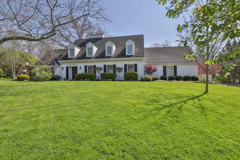 8912 Sandymar Dr, Cincinnati, OH 45242 photo 1