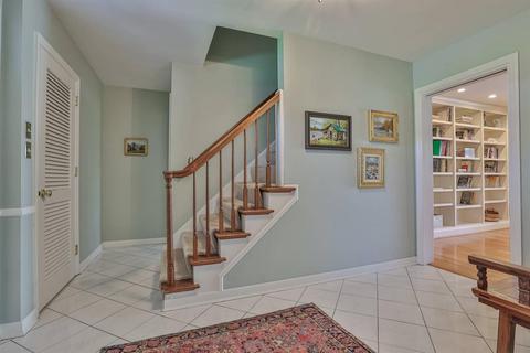 8912 Sandymar Dr, Cincinnati, OH 45242 photo 5
