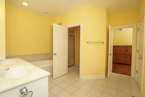 1099 Cameron Gln, Cincinnati, OH 45245 photo 22