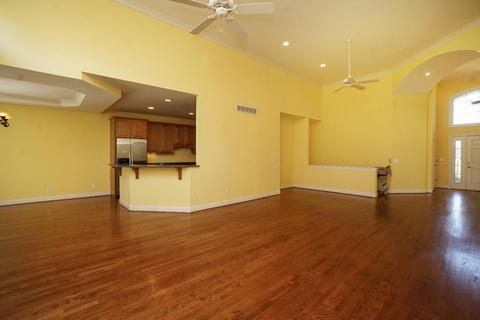 1099 Cameron Gln, Cincinnati, OH 45245 photo 8