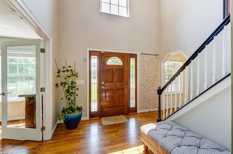 546 Clemray Dr, Cincinnati, OH 45231 photo 4