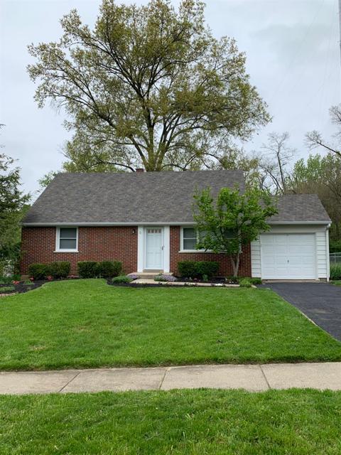 6 Dayspring Ter, Greenhills, OH 45218 photo 2