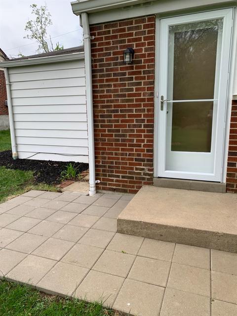 6 Dayspring Ter, Greenhills, OH 45218 photo 9